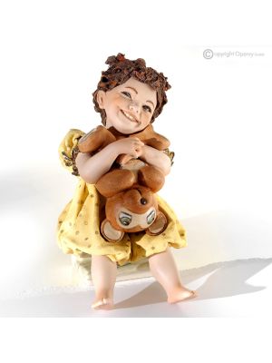 FLO - Poupée en porcelaine, un trésor pour les collectionneurs exigeants.