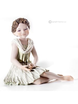 GILDA - Statuette Capodimonte, l'élégance d'une œuvre en porcelaine fine.