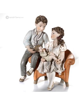 LE CERCLE DE LA VIE - Porcelaine de Capodimonte, poupée réaliste et charmante.