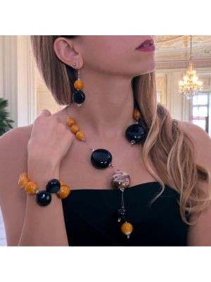 Raffinement vénitien : Collier, bracelet et boucles d'oreilles avec véritables perles en verre de Murano soufflé.
