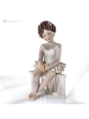 LINDA – Capodimonte, ballerine en porcelaine fine, élégance et poésie.