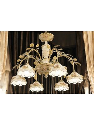Lampe à suspension, en céramique à 6 flammes, décorée de roses, de cristaux et d'or, faite à la main.