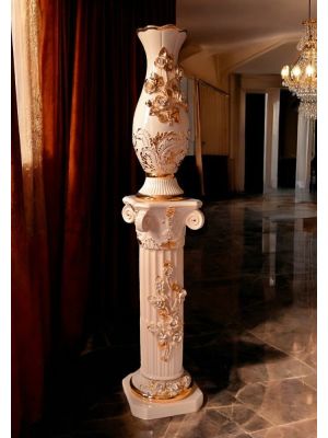 Vase avec colonne en céramique, décoré de roses, de cristaux Swarovski et de détails dorés.