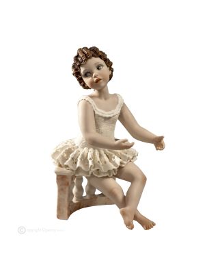 SABINE - Capodimonte, ballerine en porcelaine, une pièce unique à collectionner.