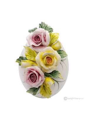 ŒUF DE ROSE – Centre de table avec fleurs, céramique fine de Capodimonte