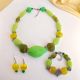 Ensemble élégant avec perles authentiques en verre de Murano : collier, bracelet et boucles d'oreilles.