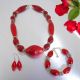 Ensemble élégant avec de véritables perles de verre de Murano : collier, bracelet et boucles d'oreilles.